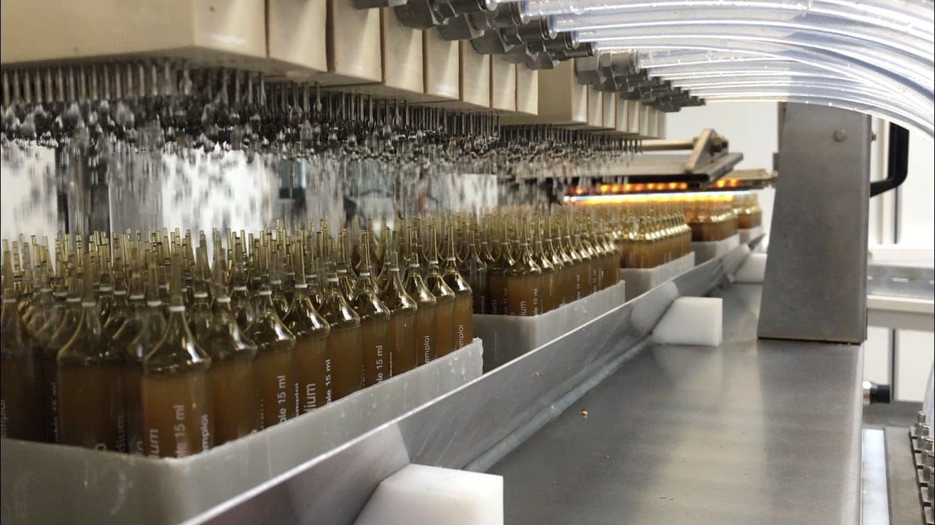 glass-ampoule-manufacturing-laboratoire-cevrai-2